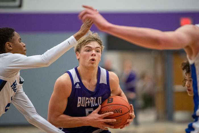 Photo by Earl Ebensteiner